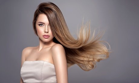 Waschen Schneiden Föhnen inkl. Typberatung und Kur-Pflege (für Damen)