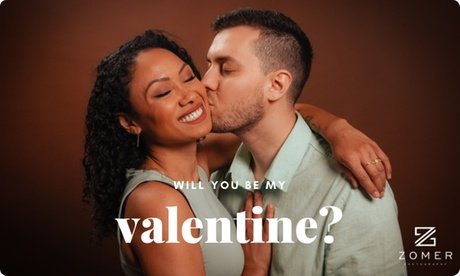 Inkl. 2 Bilder als Datei: 45 Min. Valentinstags-Fotoshooting + 45 Min. Bildauswahl & Zomer Experience Card