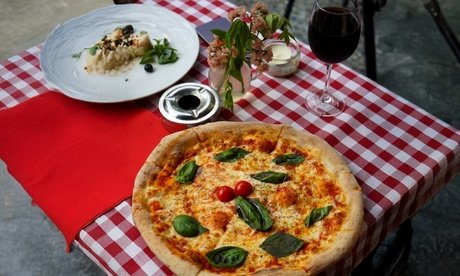 Für 4 Personen: Italienisches 3-Gänge-Menü nach Wahl