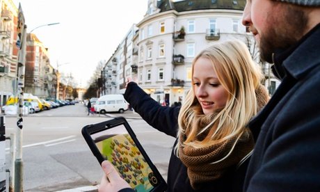 Für 4 Pers: Winterzauber und Weihnachtsmarktabenteuer-Die festliche Schatzsuche