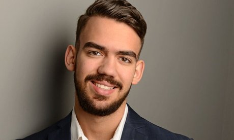 Premium Bewerbungs-Fotoshooting inkl. 4 Abzüge und 1 Datei