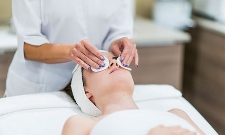 3 Behandlungen: 45-60 Min. Aqua-Facial-Gesichtsbehandlung für 1 Person