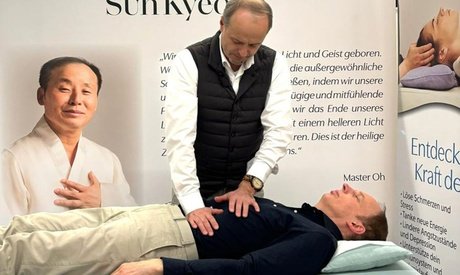 45 Min. Akupressur-Energie-Behandlung für den ganzen Körper – Methode aus Südkorea