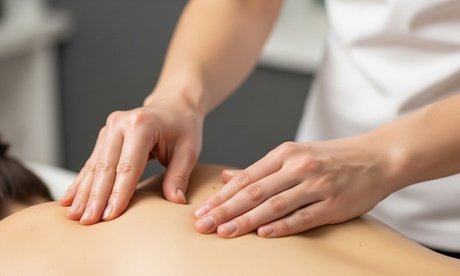 30 Min. Wellness-Teil-Massage für 1 Person