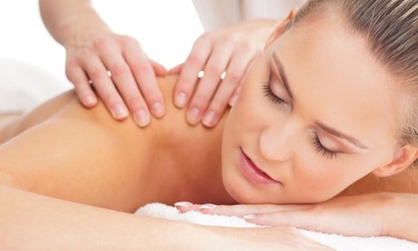 Für 1 Person: 60 Min. Massage nach Wahl - inkl. Tee