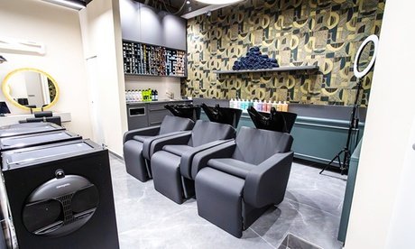 Herren-Haarschnitt inkl. Waschen Föhnen & Styling für 1 Person