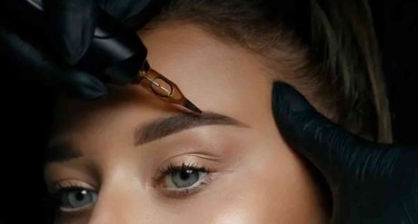 Permanent Make-up: Wimperkranzverdichtung für das Ober- oder Unterlid für 1 Person