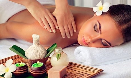 60 Min. Ganzkörpermassage mit Aromaöl