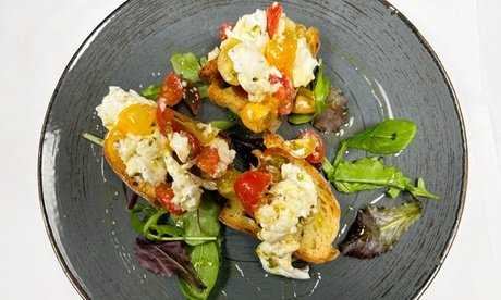 Für 4 Personen: 5-Gänge-Deluxe-Menü Reise durch Italien (Di.-Do.)