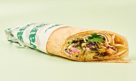 Für 4 Personen: Orientalischer Wrap nach Wahl inkl. Pommes
