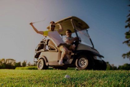 Für 1 Person: Crashkurs inkl. 1 Monat Spielrecht auf dem Kurzlochplatz