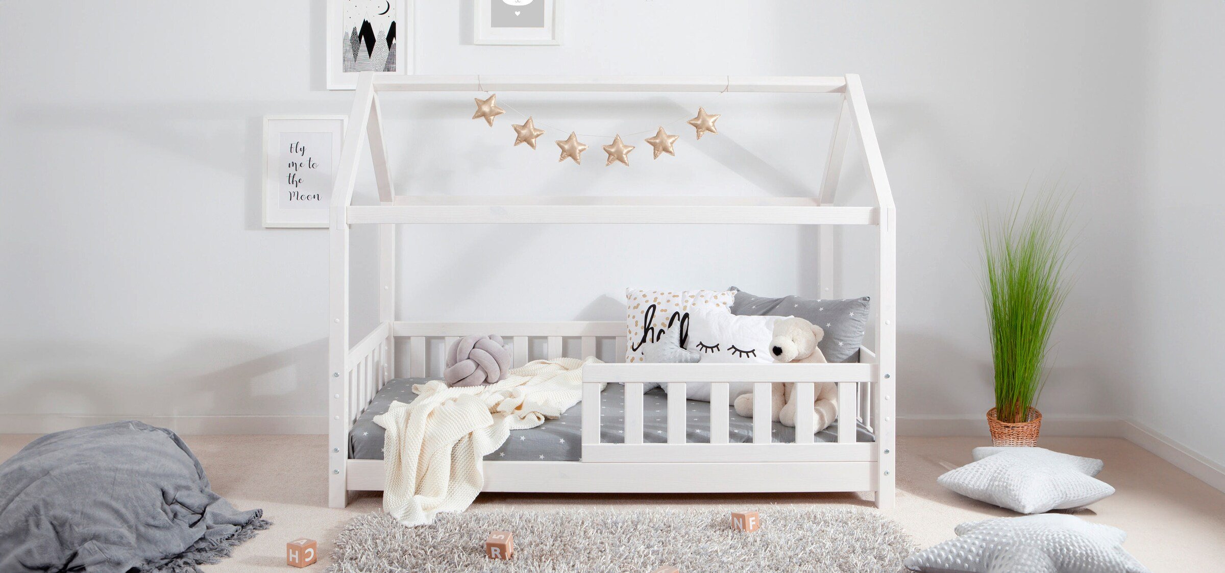 Ticaa Kinderbett Hausbett "Kay" 80x160 Kiefer weiß