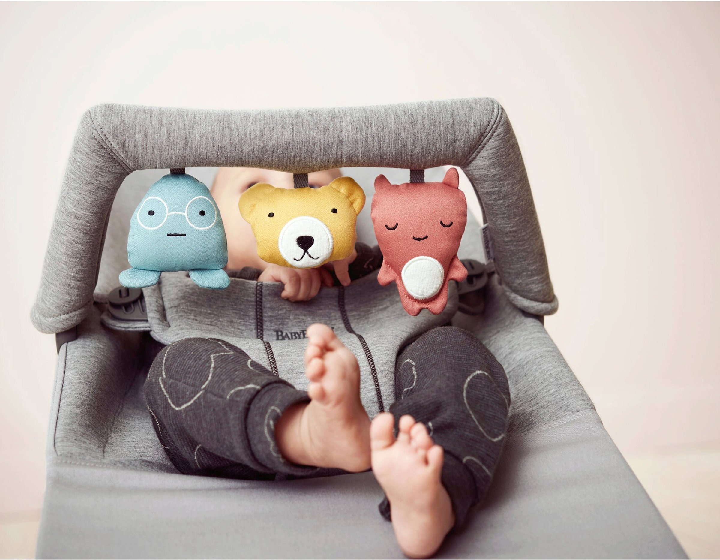 Babybjörn Spielzeug für Babywippe Soft Friends