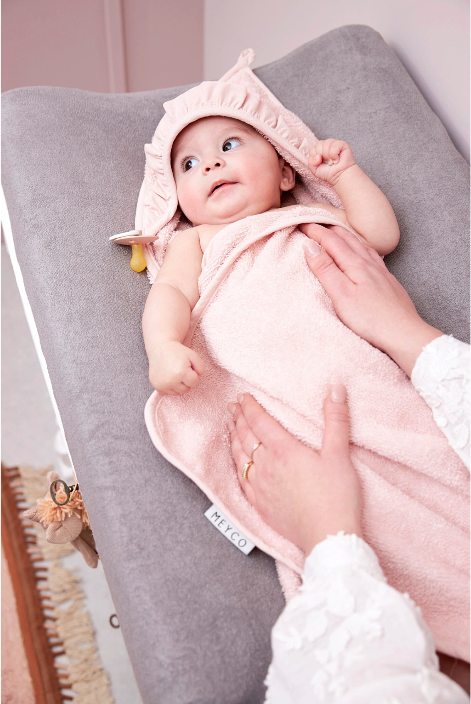 Meyco Baby Kapuzenbadetuch 80x80 cm pink