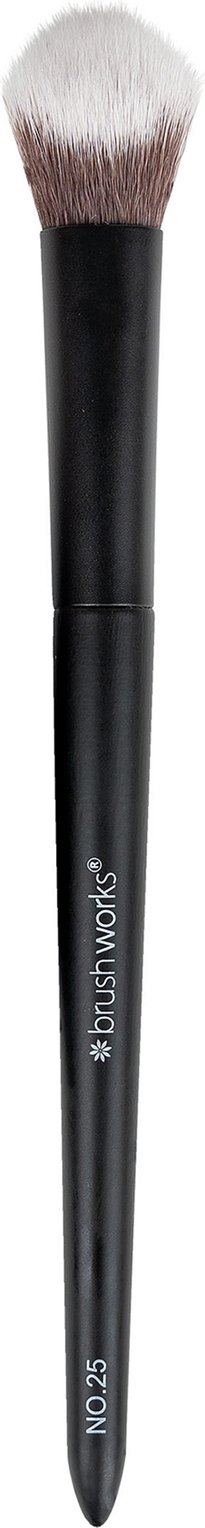 brushworks No. 25 Brightening Concealer Brush