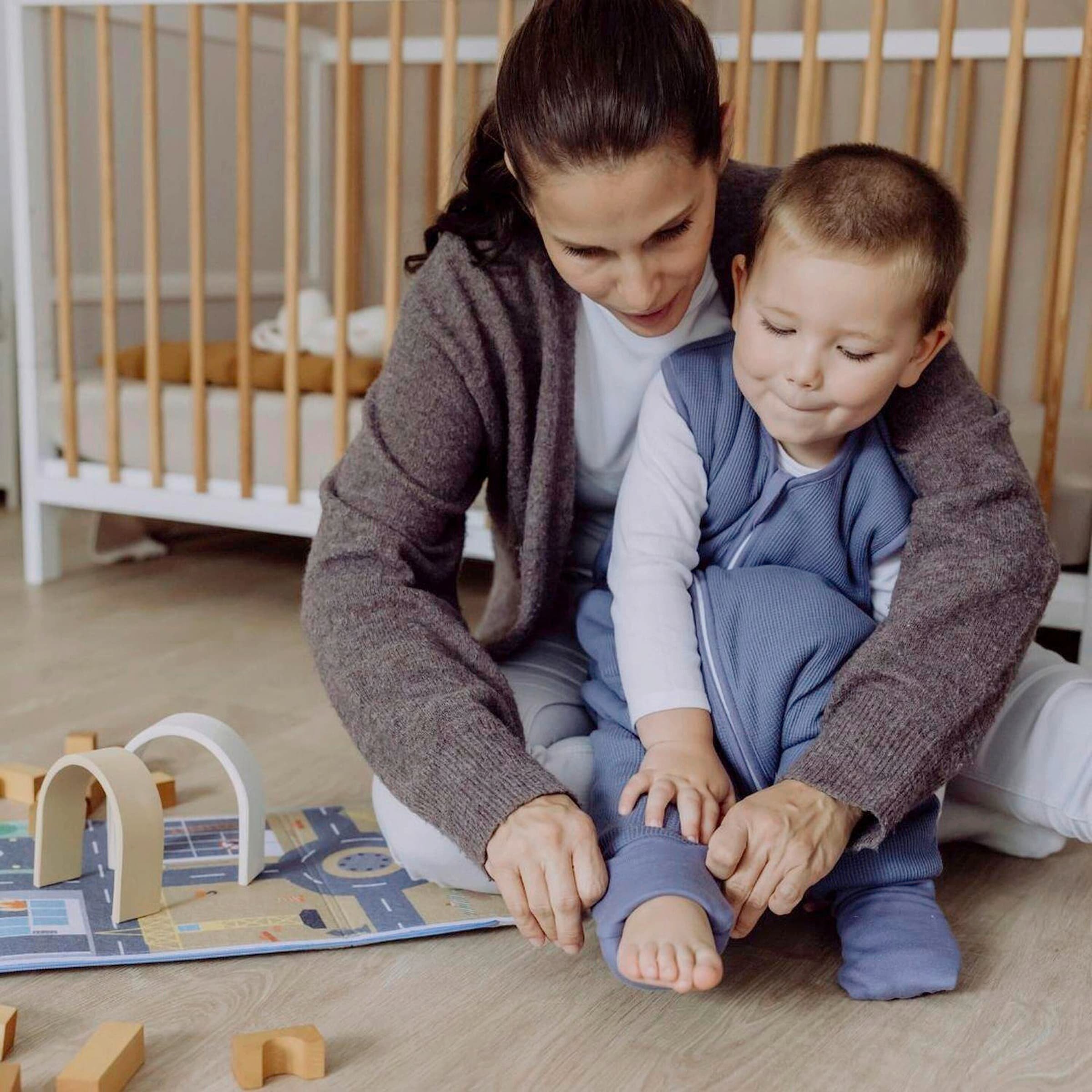 Emma & Noah Ganzjahres-Sleepoverall mit Umschlag-Füßchen 2.5 TOG