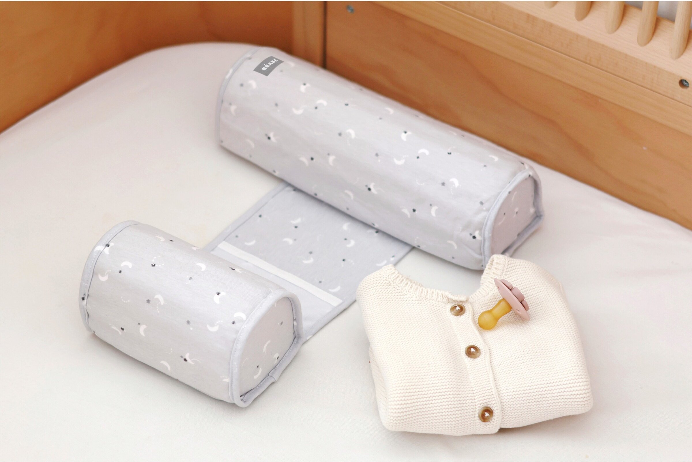 Beaba Sicherheitskissen Bébécal Mond & Sterne