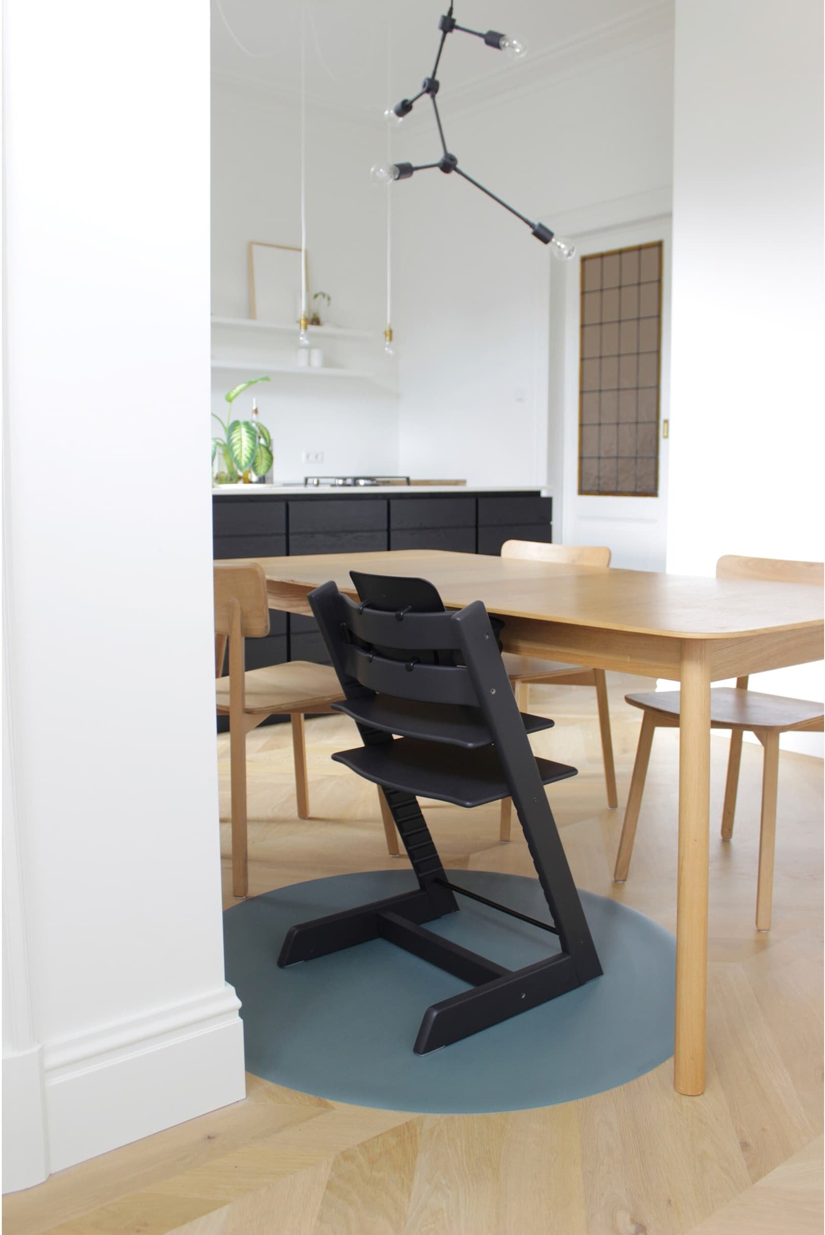 Eeveve Hochstuhl Bodenmatte