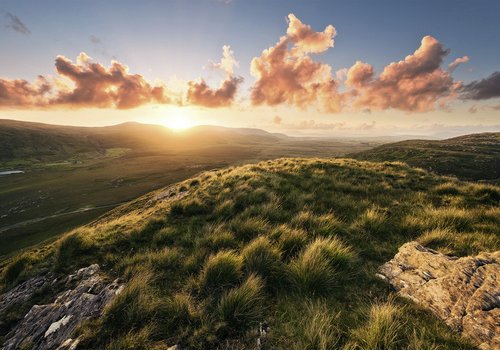 KOMAR Vliestapete »Abenteuerland«, Breite 400 cm, seidenmatt - bunt