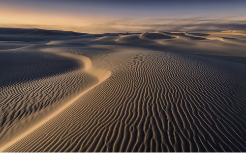 KOMAR Vliestapete »Glowing Lines «, Breite 450 cm, seidenmatt - bunt