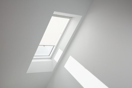 VELUX Verdunkelungsrollo, weiß/aluminiumfarben, Polyester, mit Haltekrallen