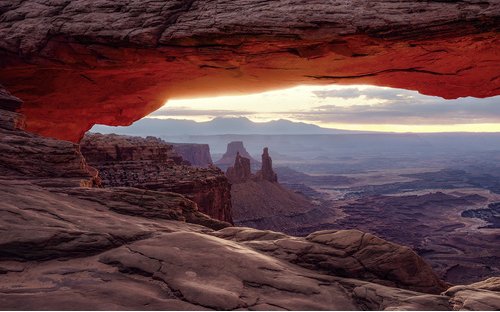 KOMAR Vliestapete »Mesa Arch«, Breite 450 cm, seidenmatt - bunt