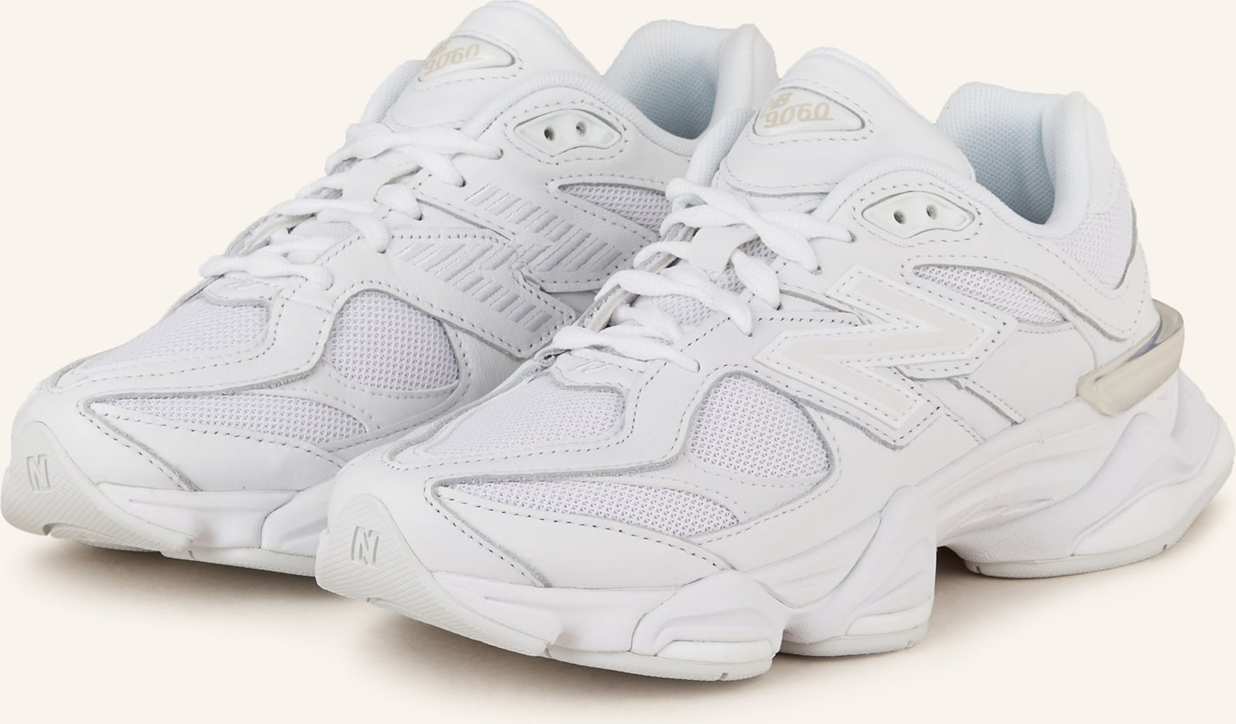 New Balance Sneaker 9060 weiss