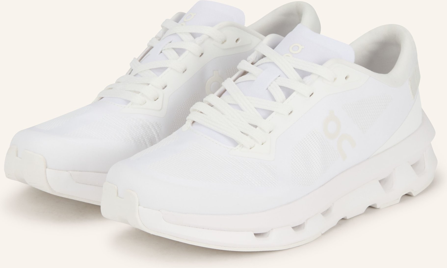 On Sneaker Cloudzone weiss