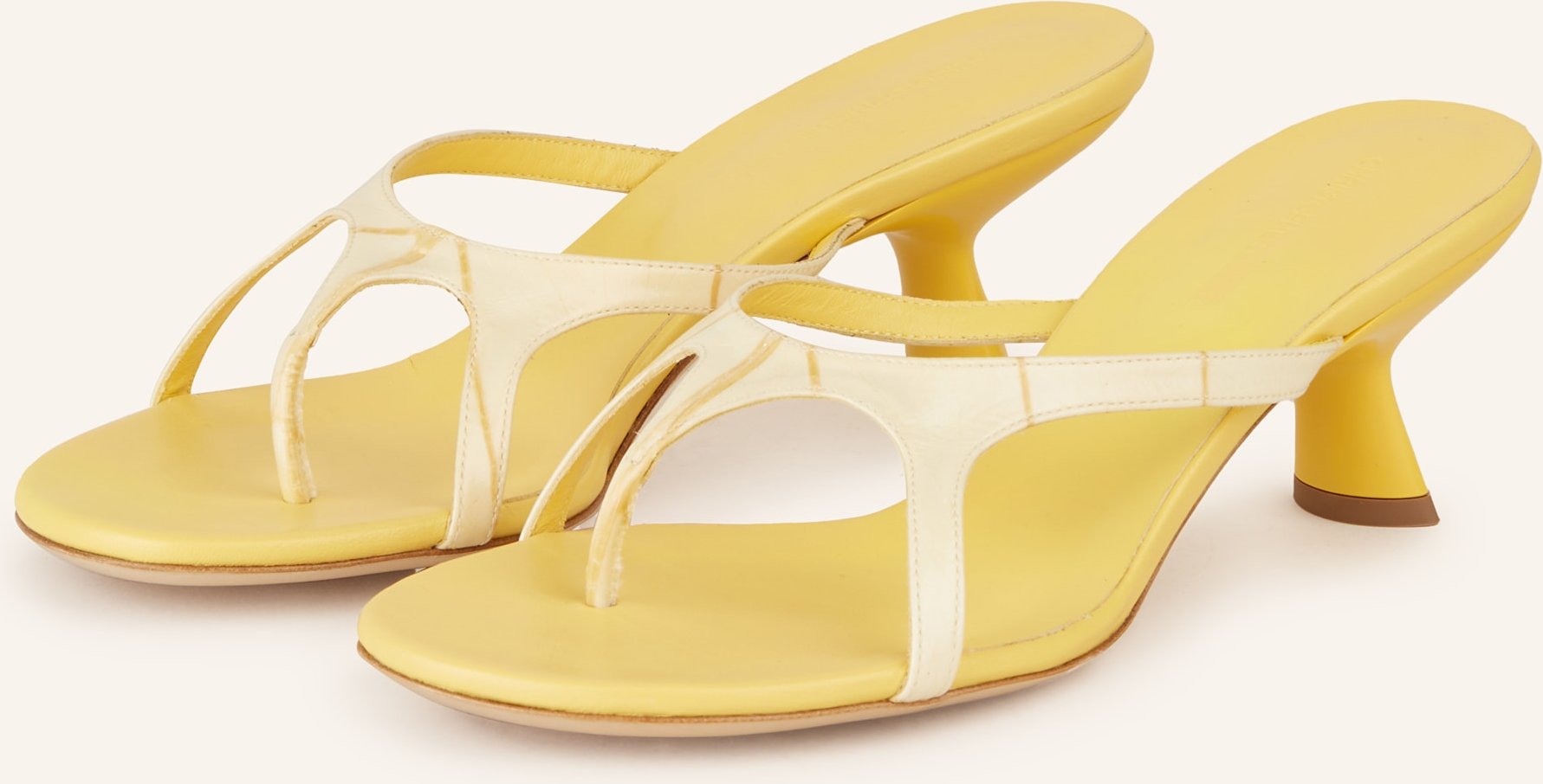 Christopher Esber Zehentrenner Alocasia gelb