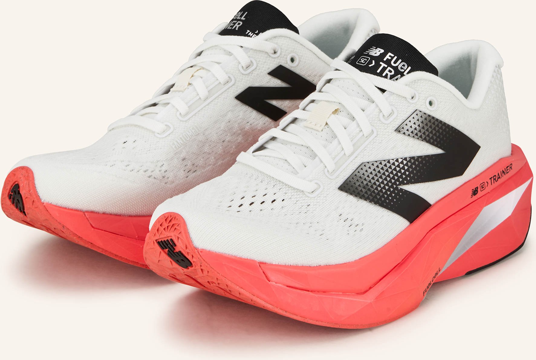 New Balance Laufschuhe Fuelcell Supercomp v3 rot