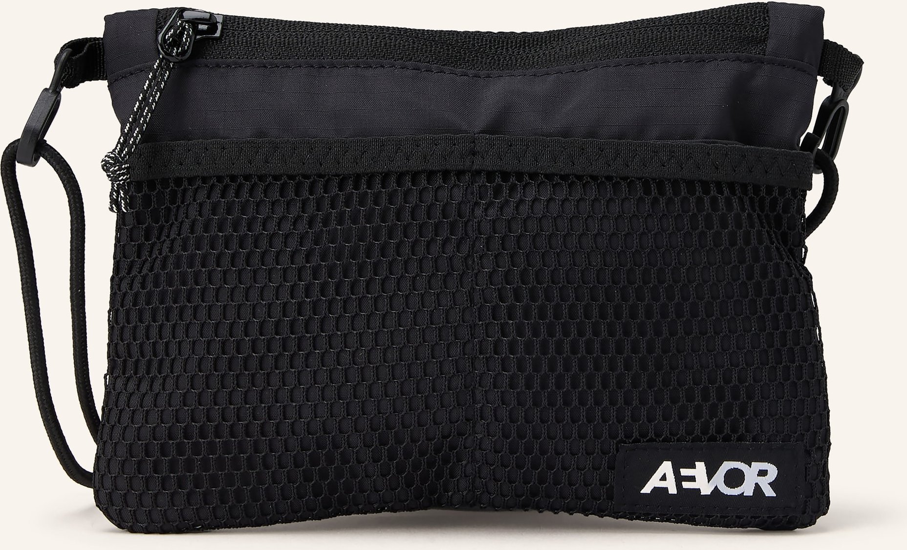 Aevor Umhängetasche Chest Pouch schwarz