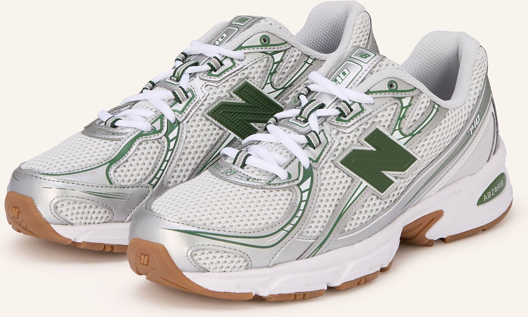 New Balance Sneaker 740 grau