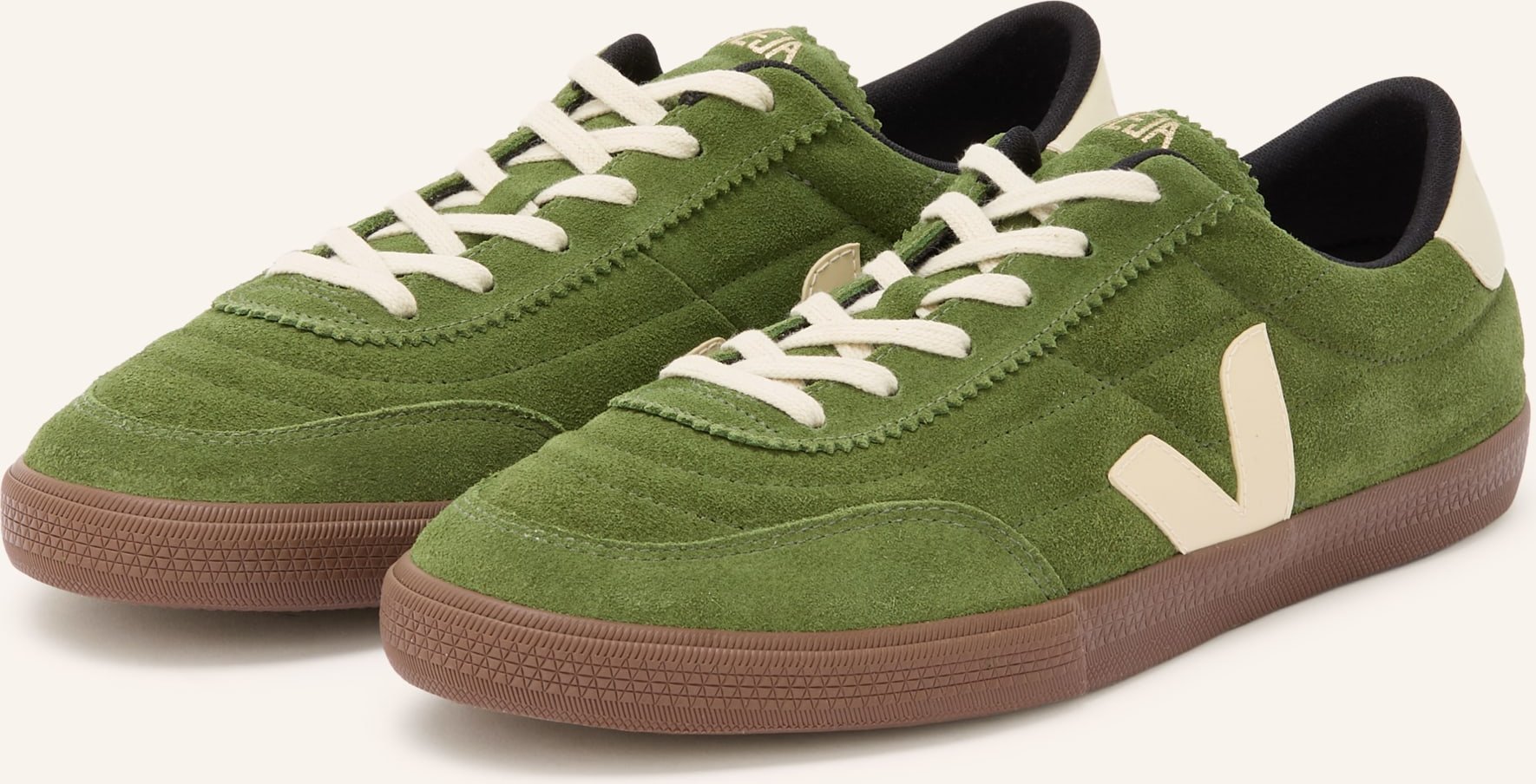 Veja Sneaker Panenka gruen