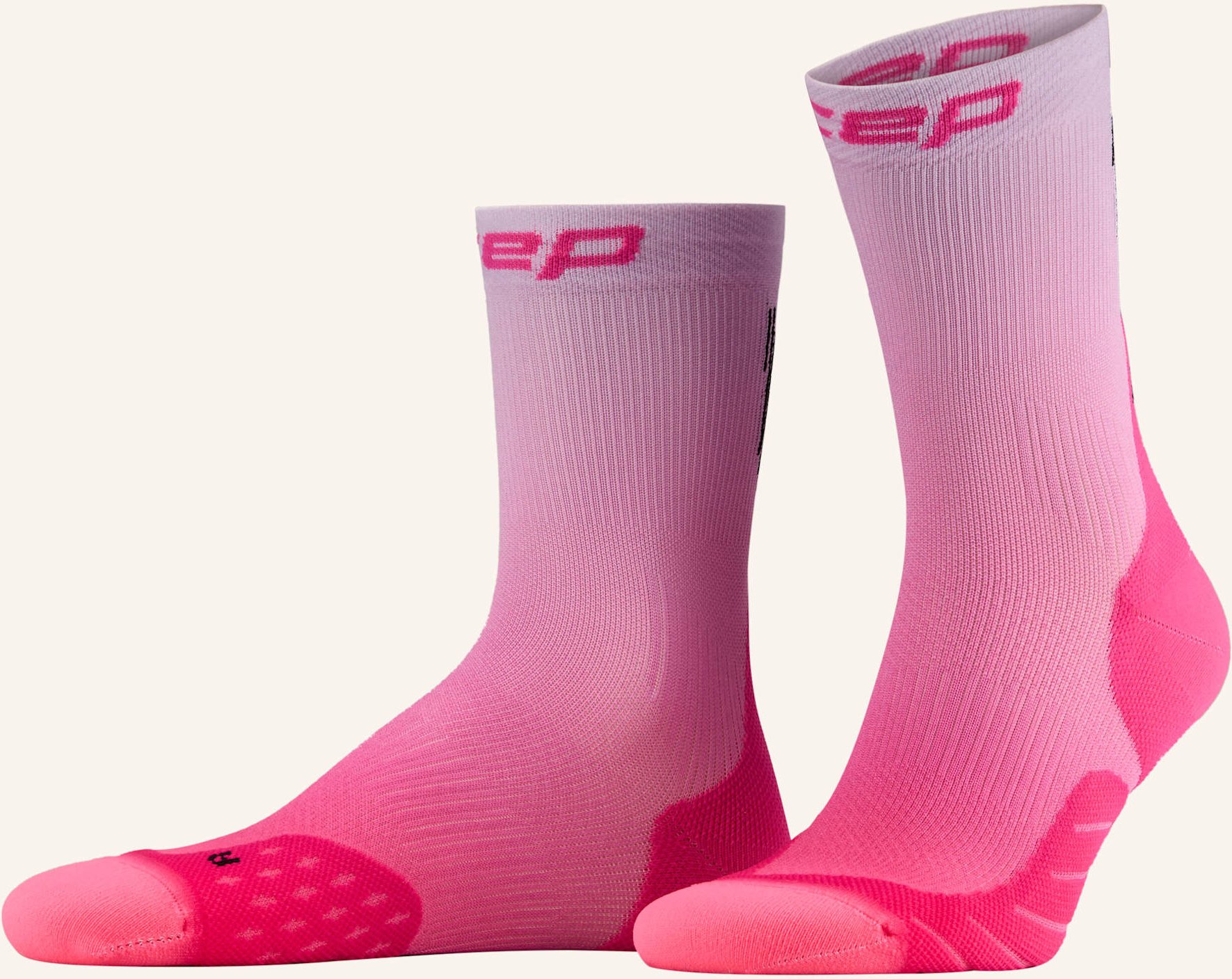 Cep Laufsocken Core Run Edt. Gradient Mid Cut lila