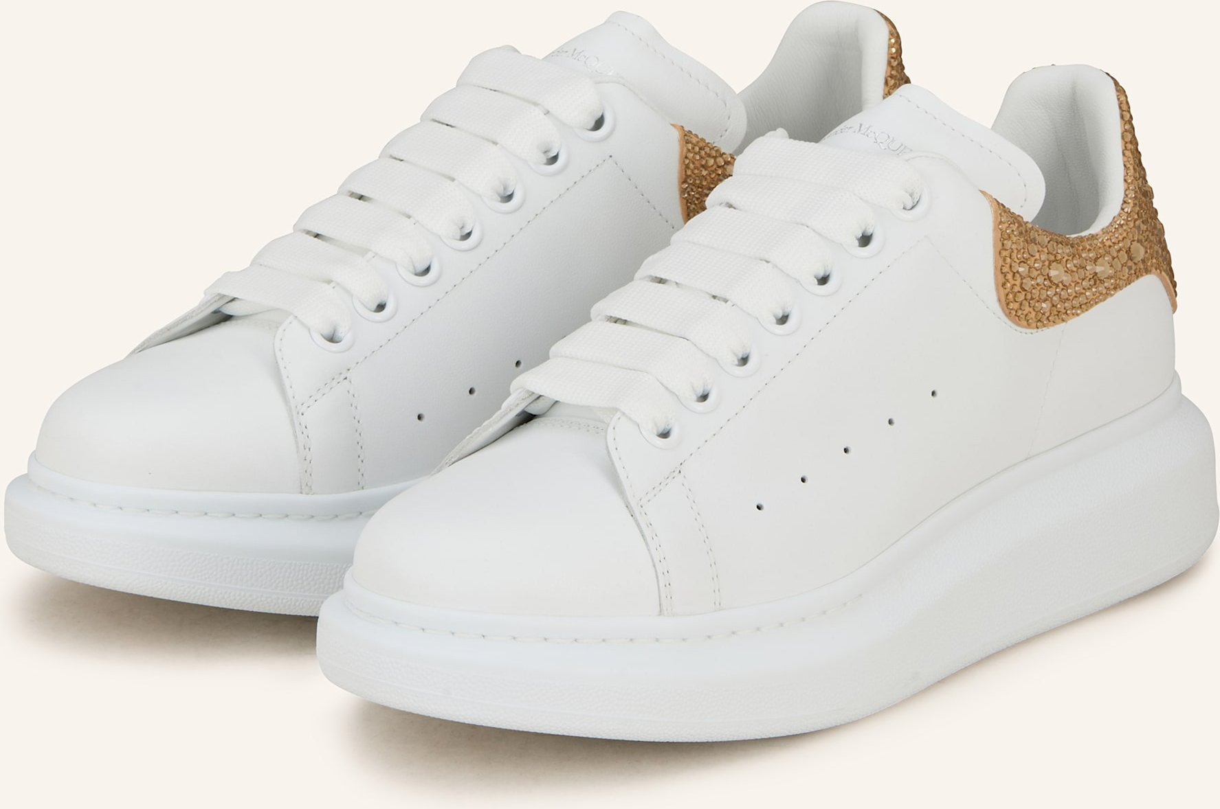 Mcqueen Sneaker Mit Schmucksteinen weiss
