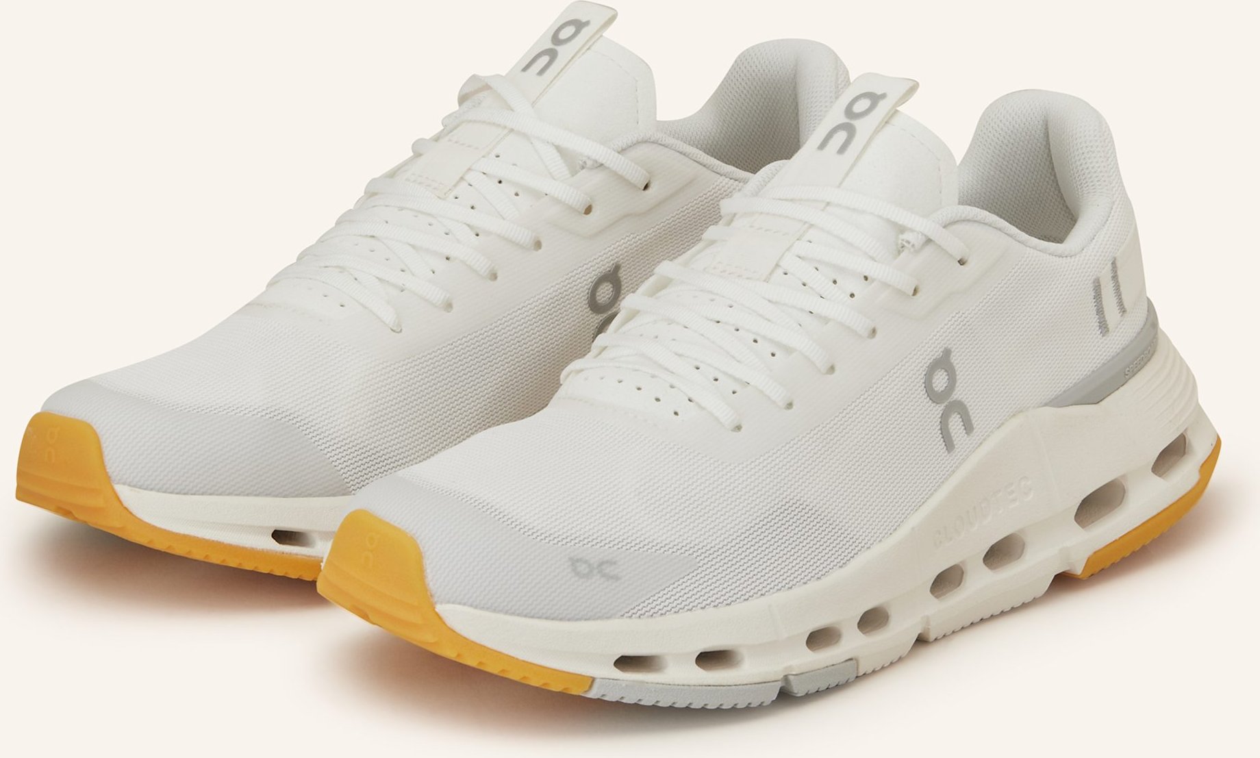 On Sneaker Cloudnova Form 2 weiss