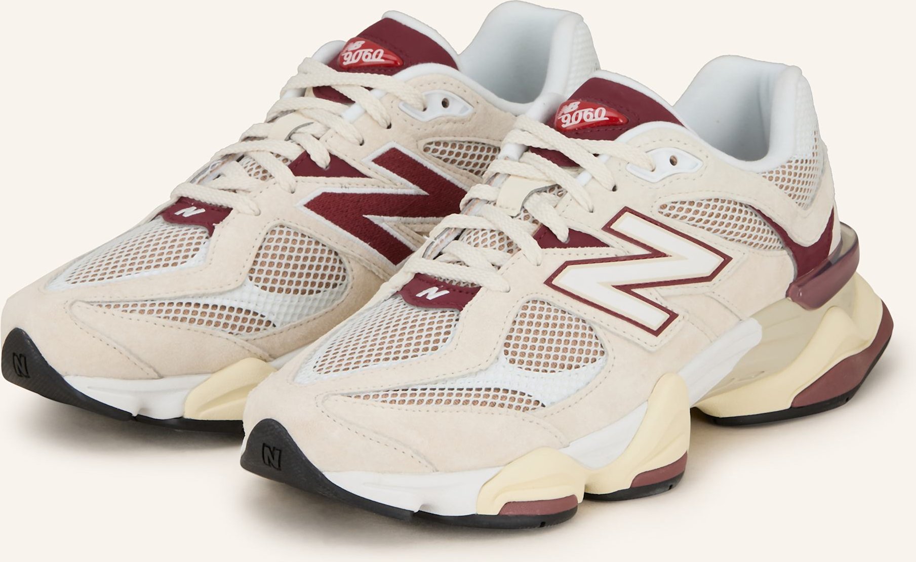 New Balance Sneaker 9060 weiss