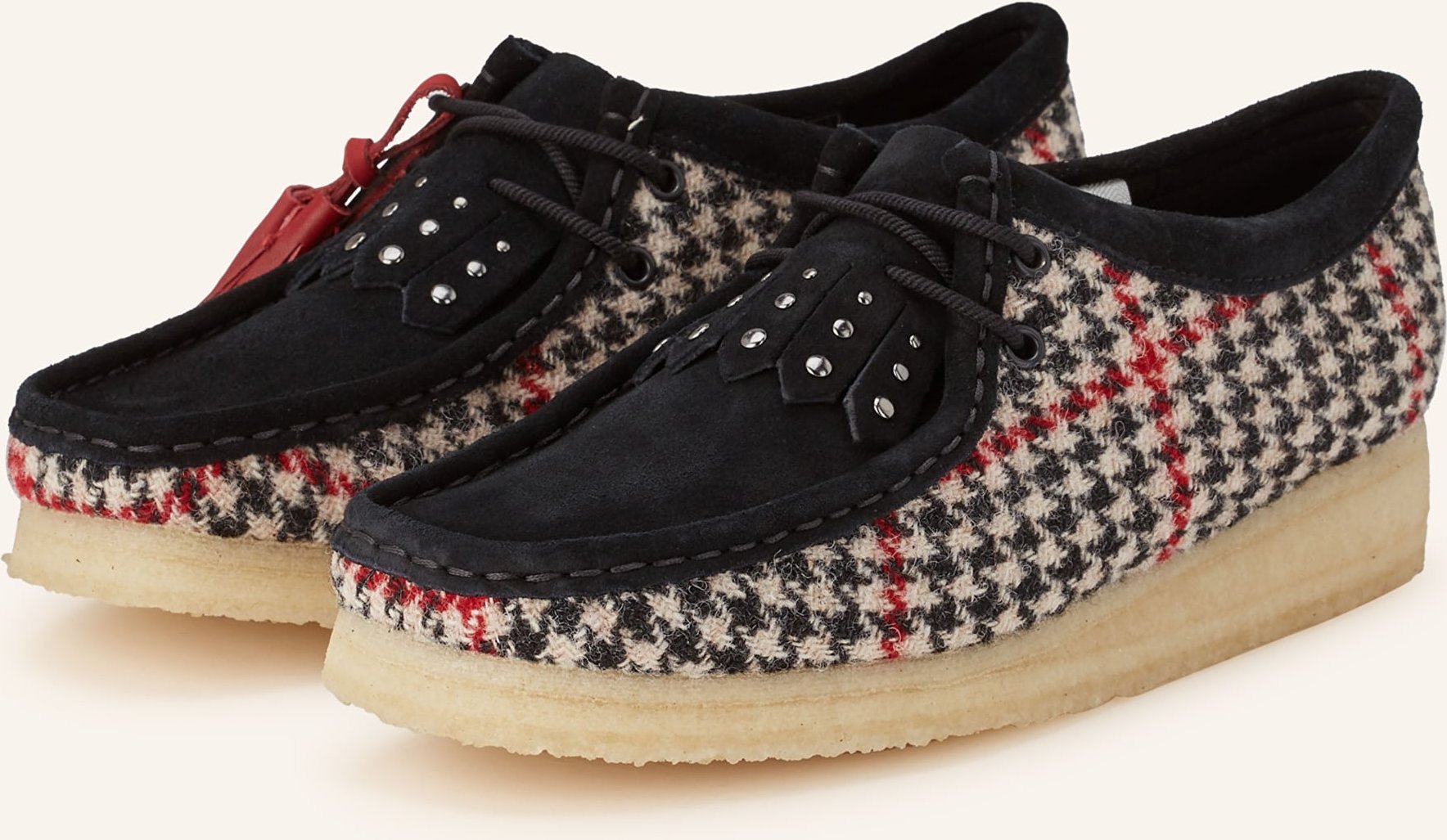 Clarks Originals Schnürer Wallabee Mit Nieten schwarz