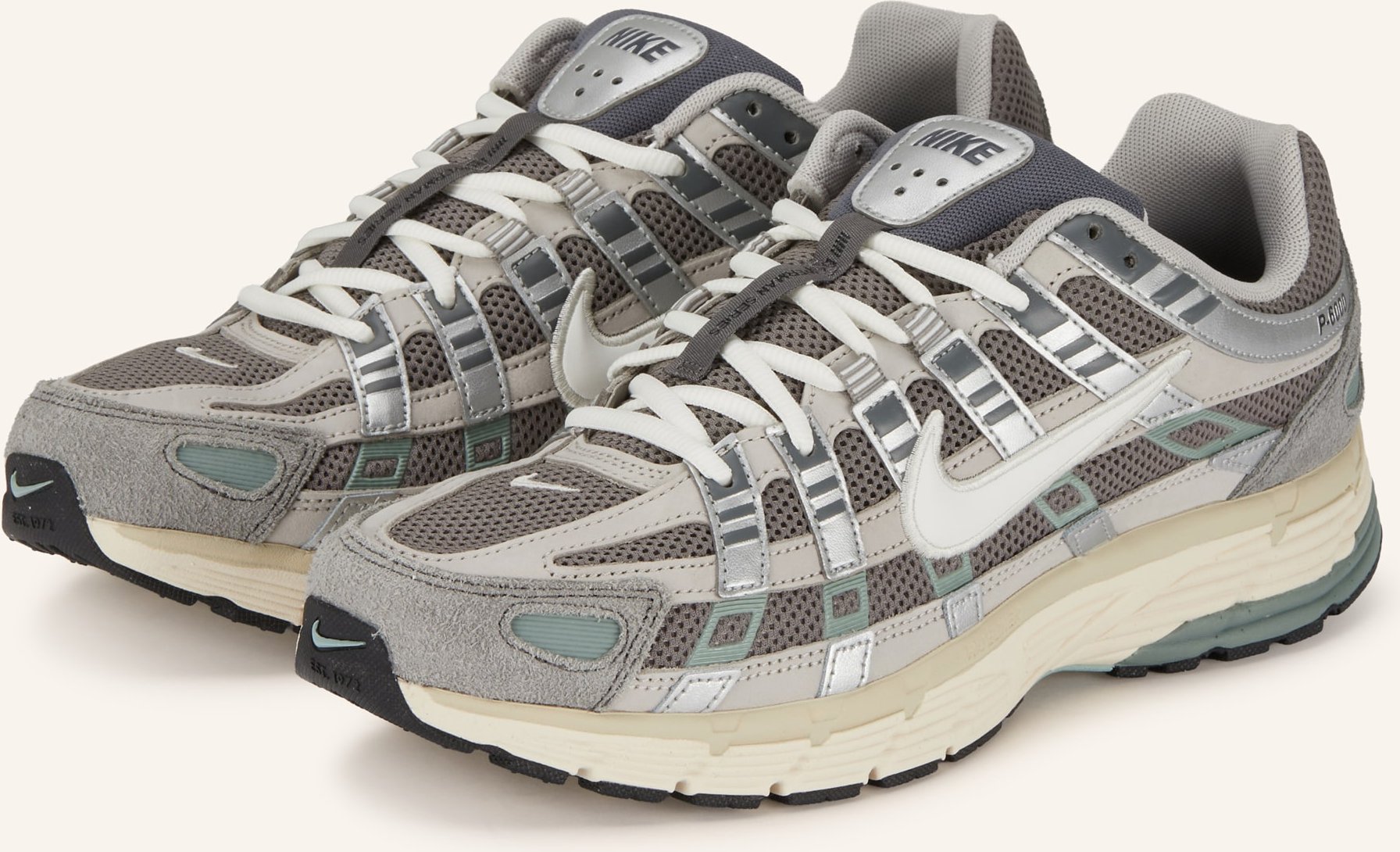 Nike Sneaker P-6000 silber