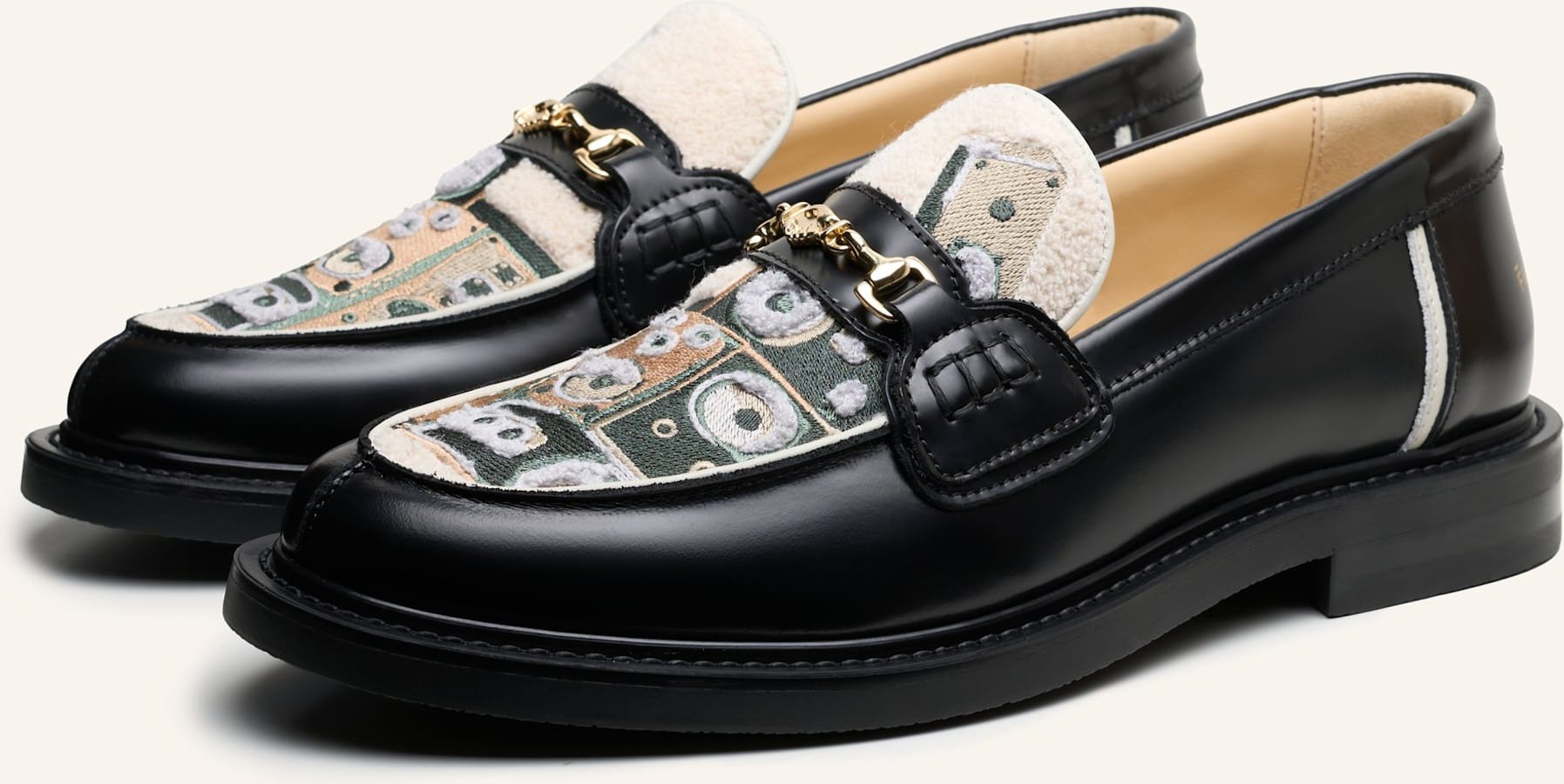 Filling Pieces Slipper Speaker Wall schwarz