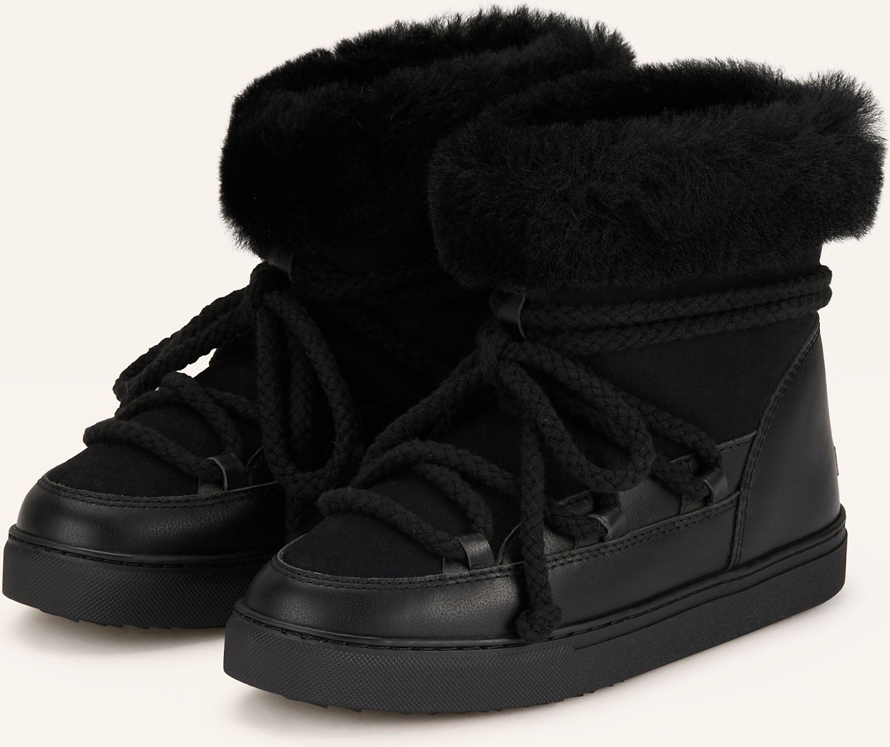 Inuikii Boots Classic High schwarz