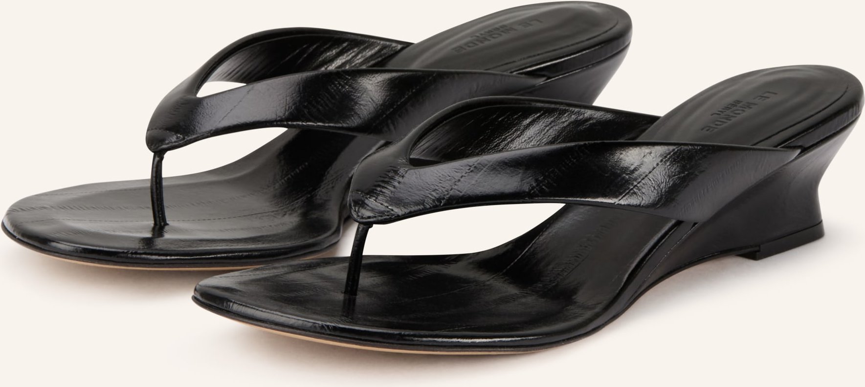 Le Monde Béryl Zehentrenner schwarz