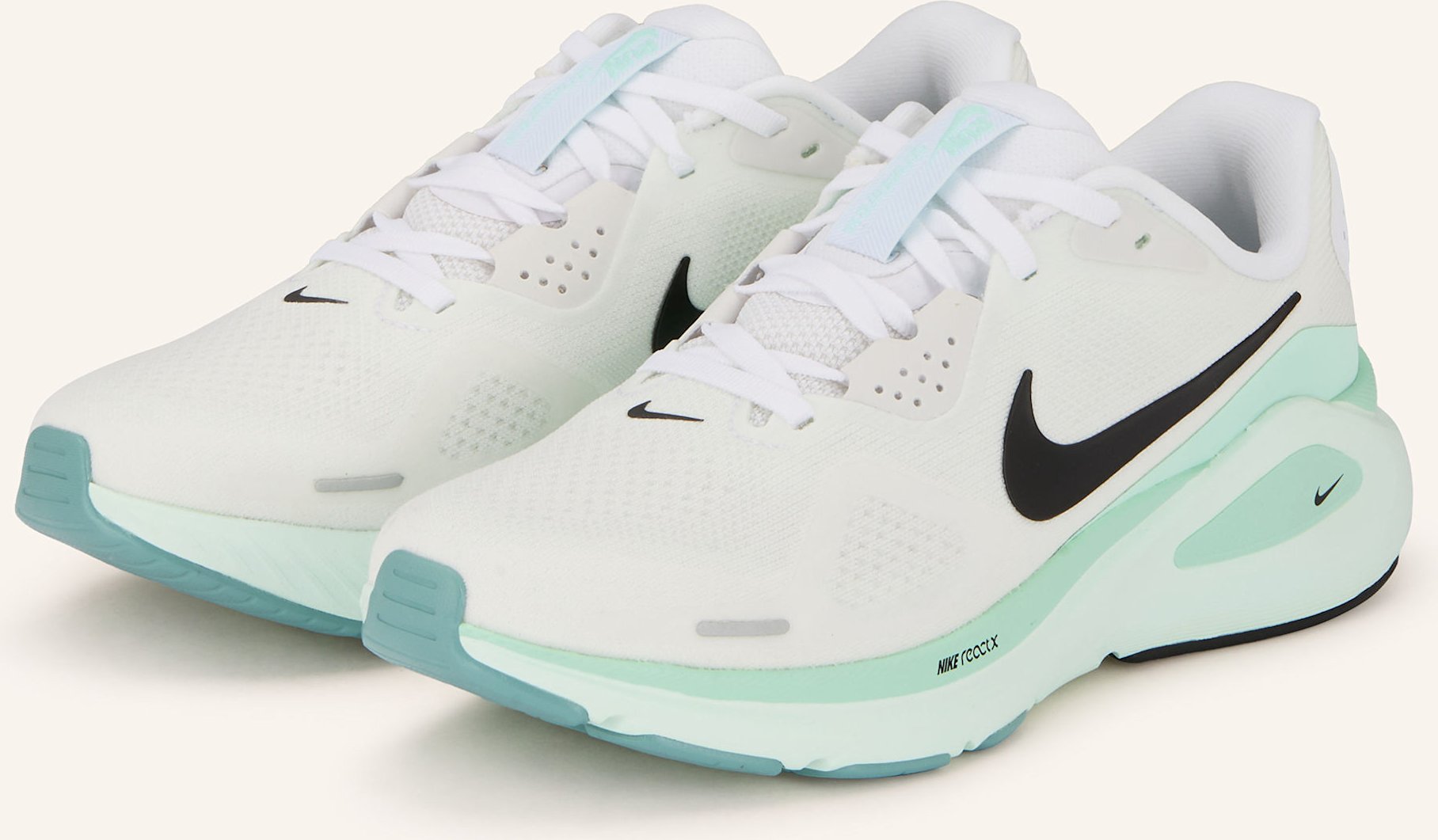 Nike Laufschuhe Structure 26 weiss