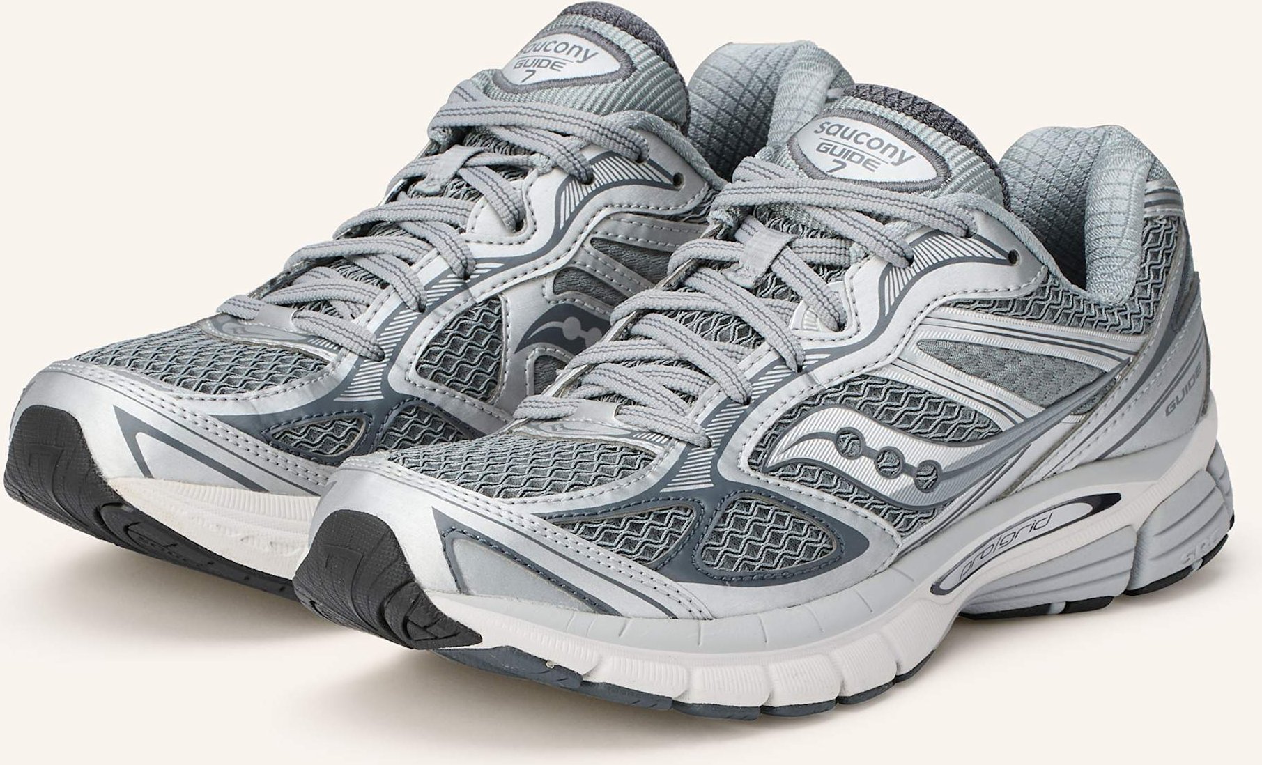 Saucony Sneaker Progrid Guide 7 weiss