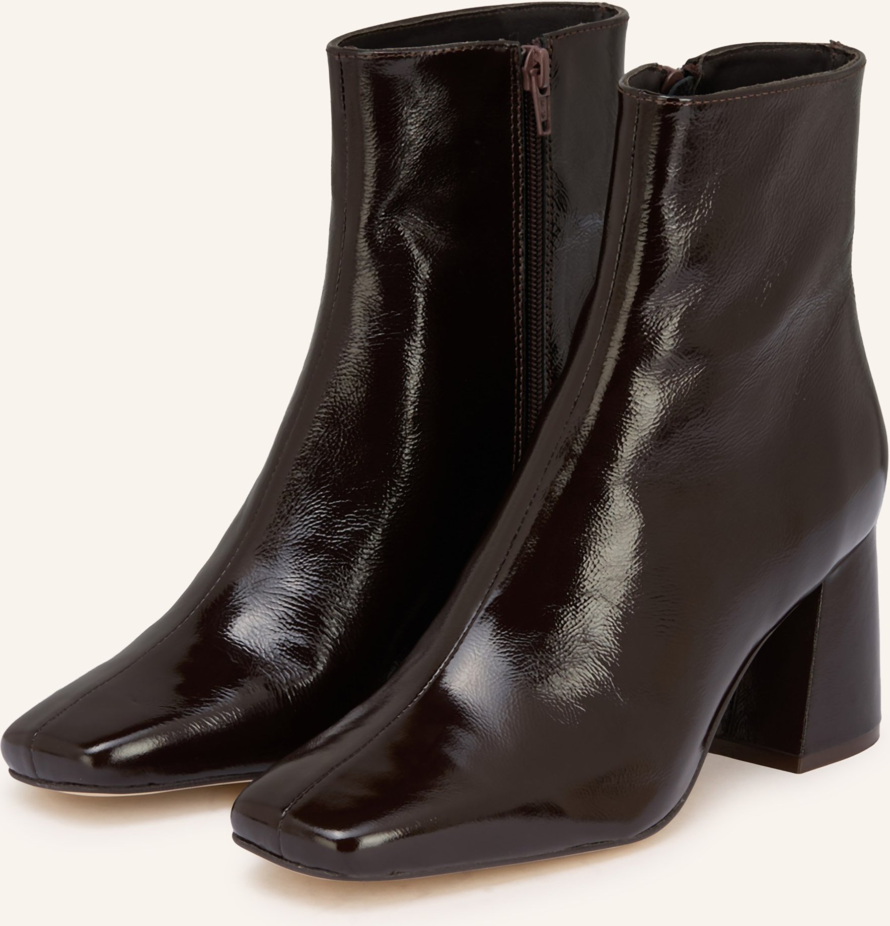 Mrs & Hugs Lack-Stiefeletten braun