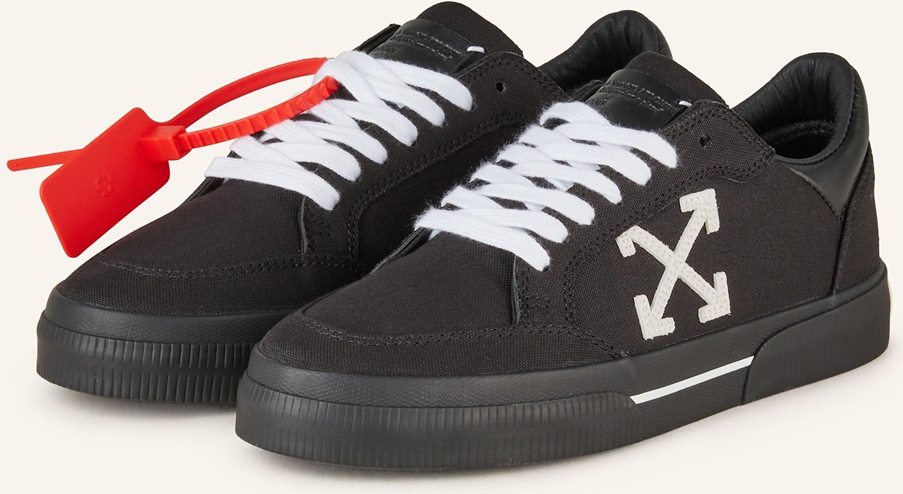 Off-White Sneaker New Low Vulcanized schwarz