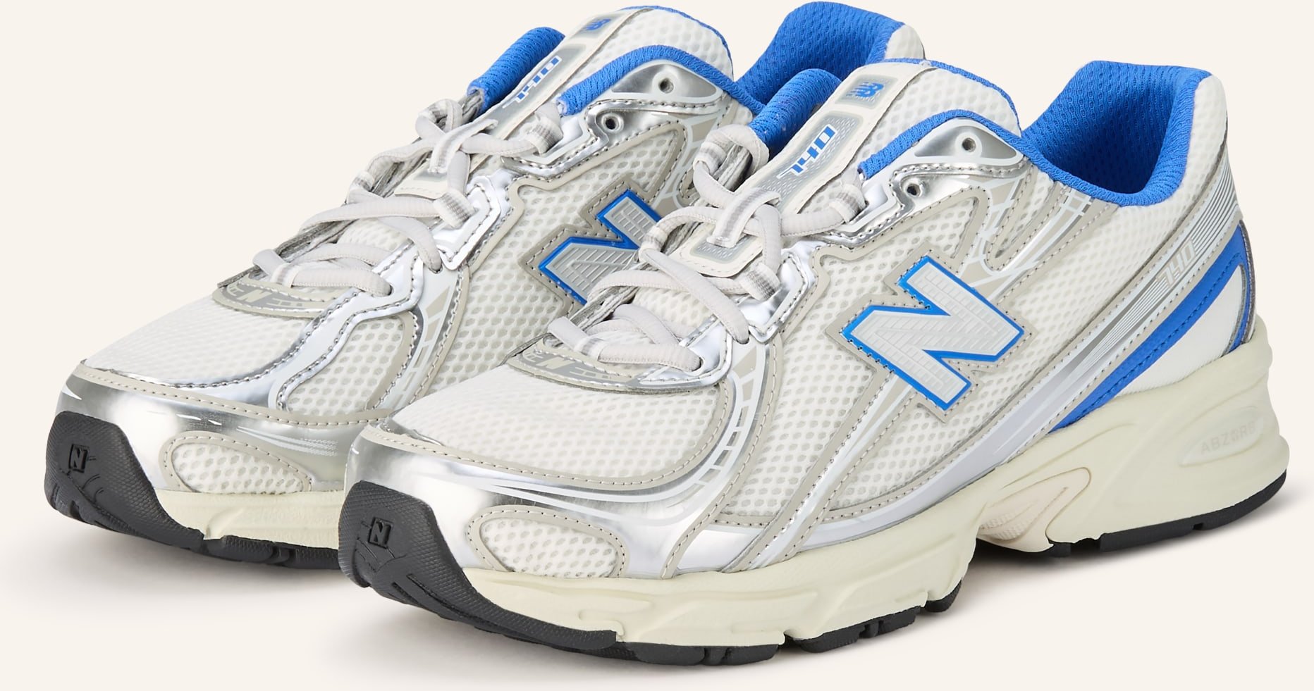New Balance Sneaker 740 weiss