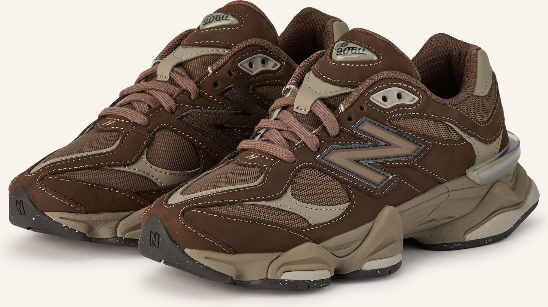 New Balance Sneaker 9060 braun