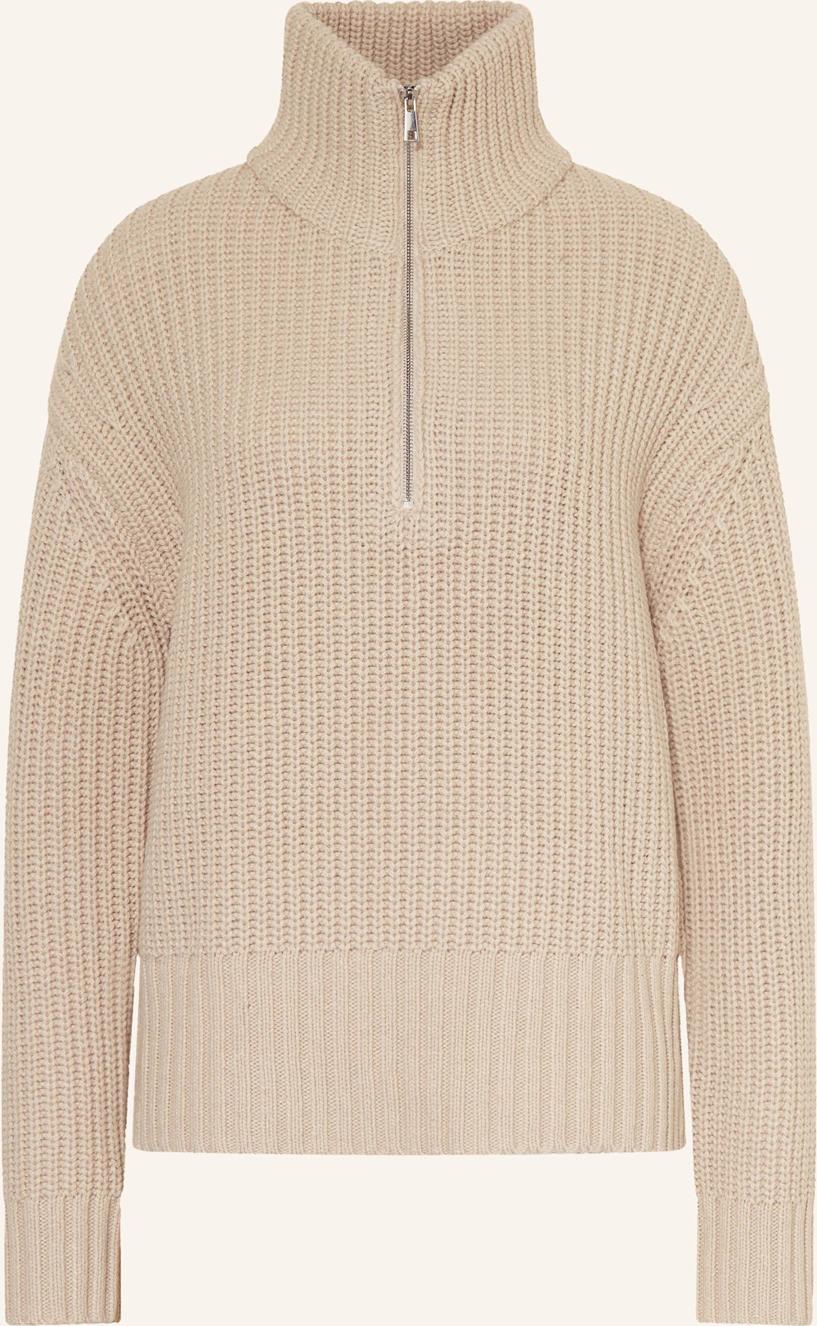 Mrs & Hugs Troyer weiss