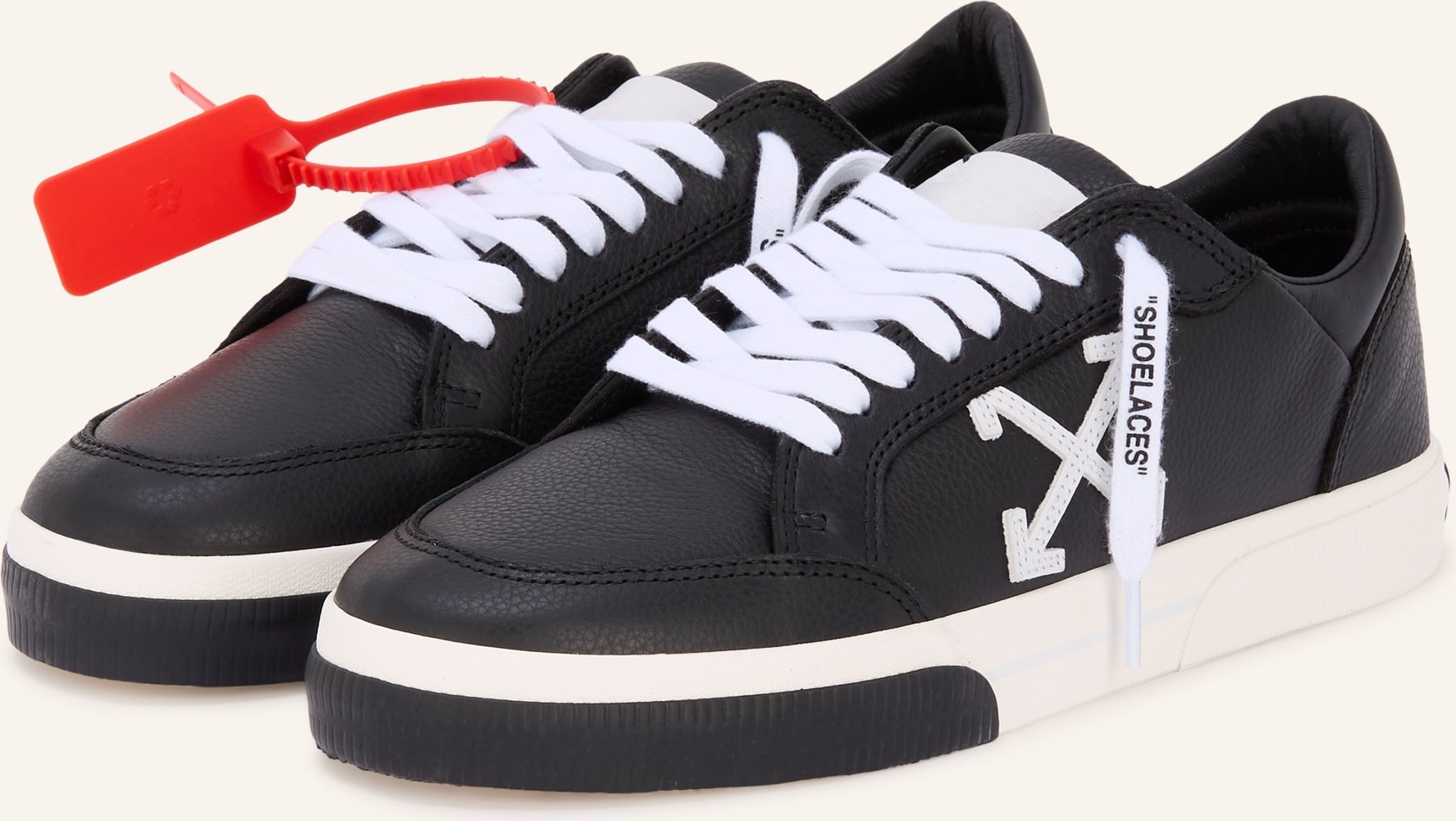 Off-White Sneaker Vulc schwarz